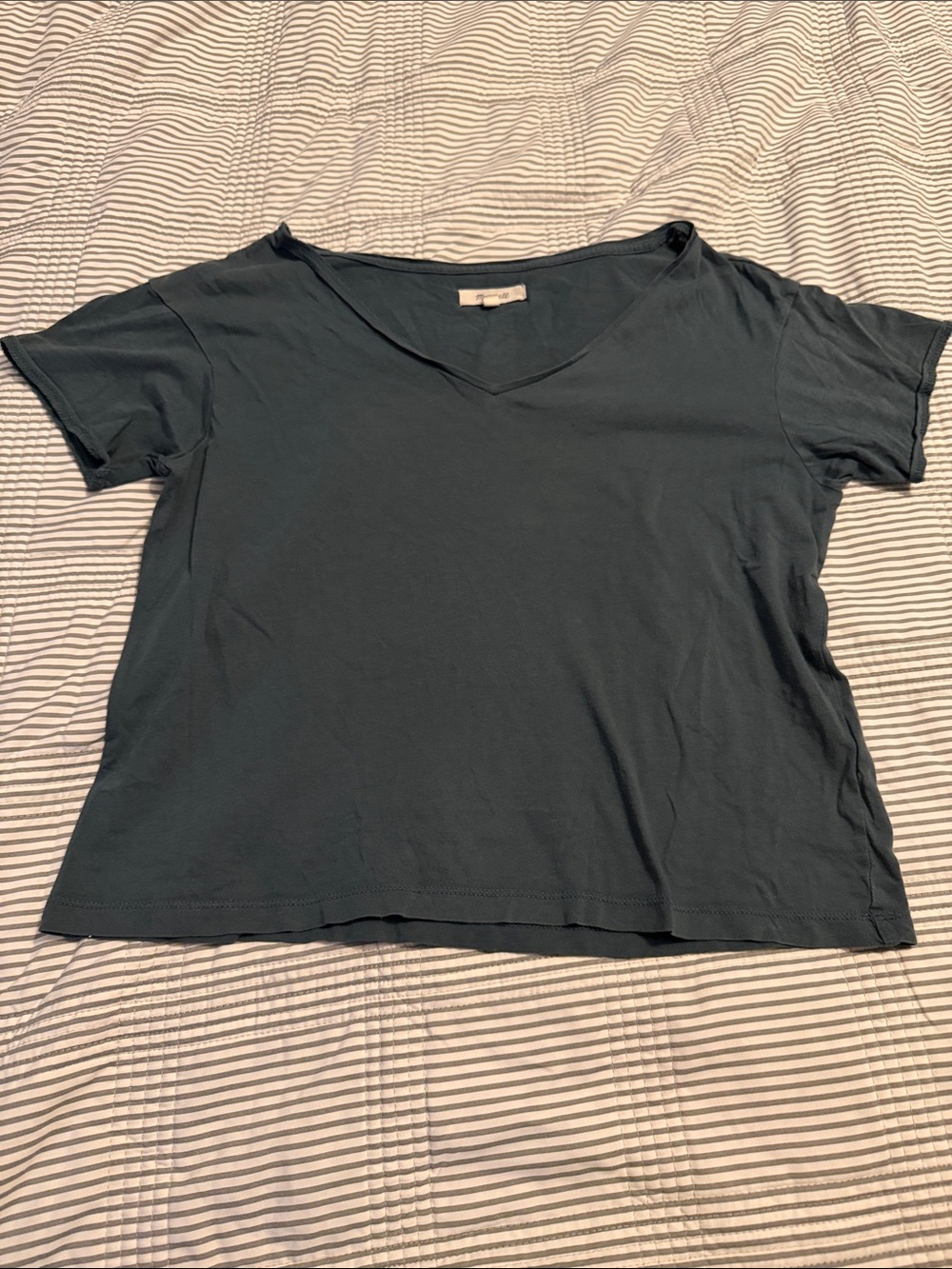 Madewell Short Sleeve V-Neck Tee in Deep Teal